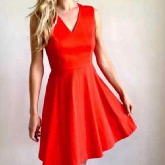 Draper James Dresses & Skirts - Draper James Vibrant Red Sleeveless Dress V-Neck 8 (Party, Occasion, Sleeveless)